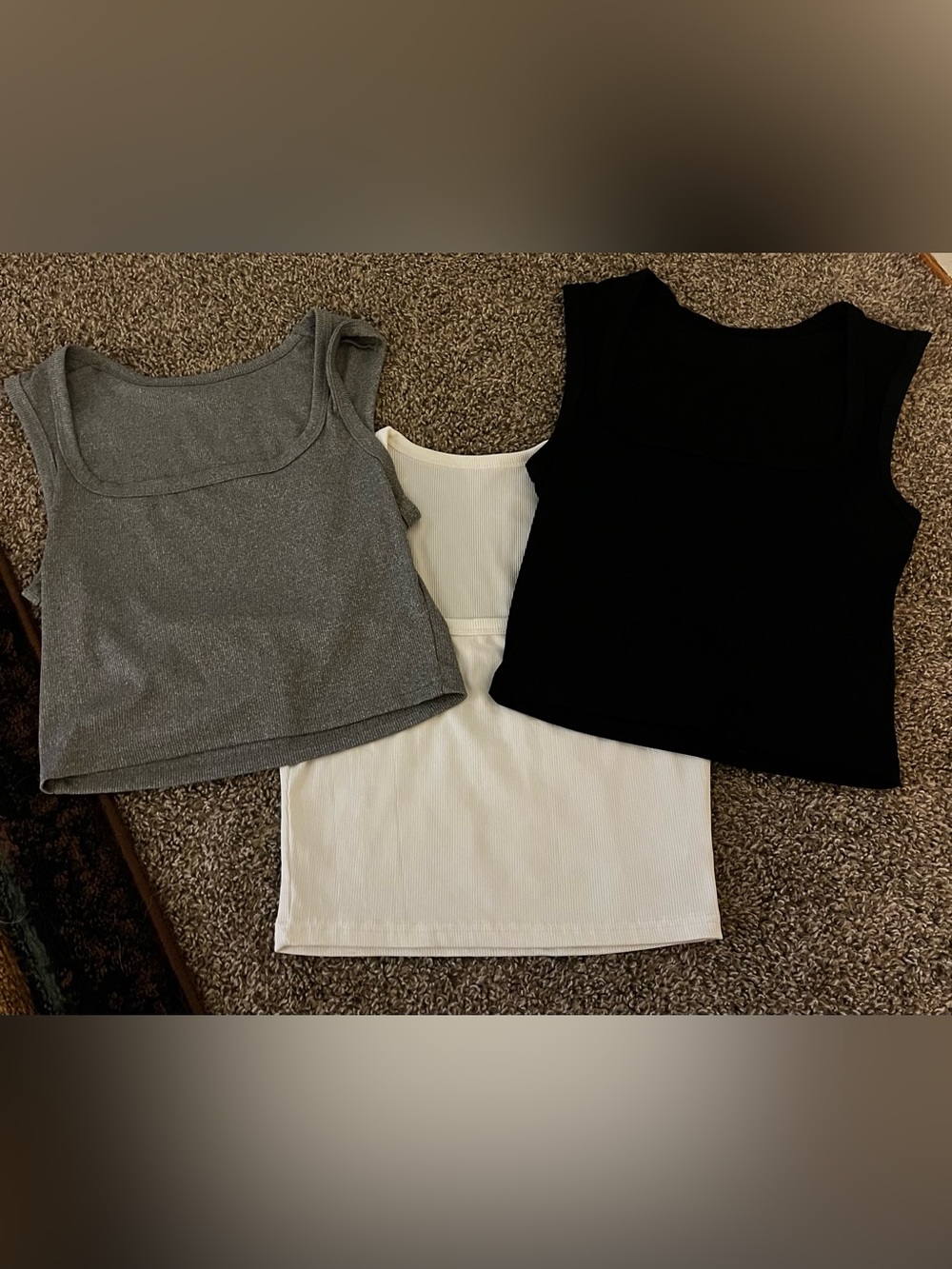 Women’s cropped Ribbed Tank Top - Black, White, Gray
